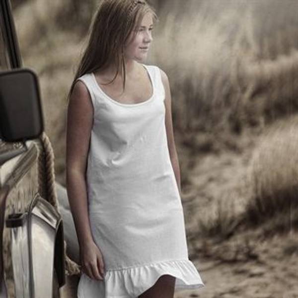 Beach House, Frill white nattkjole
